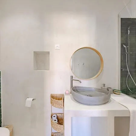 شقة - 2 Bedrooms And 2 Bathrooms - Leo