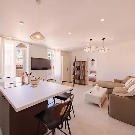- 2 Bedrooms And 2 Bathrooms - Leo Apartment